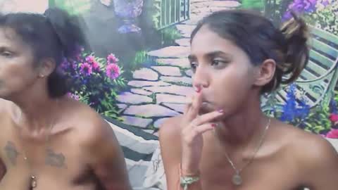 Snapshot of indiansexyslender4u2luv chatting on 23, 1, 2025 indiansexyslender4u2luv online show from 23, 1, 2025