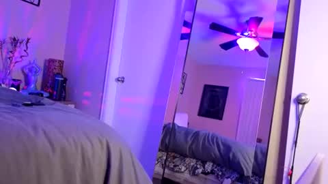 Indigo Bay online show from 23, 12, 2025