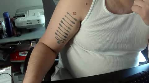 Snapshot of indigolvr chatting on 12, 4, 2026 BroLOU online show from 12, 4, 2026