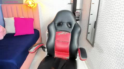   online show from 27, 2, 2026