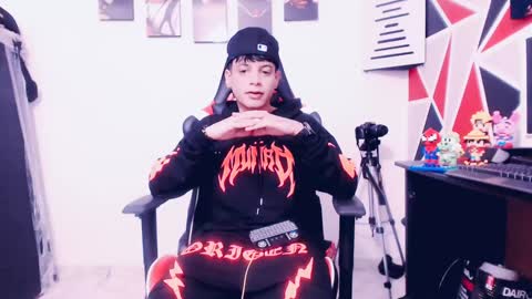 Snapshot of indomitablebeast chatting on 15, 1, 2025 matias online show from 15, 1, 2025