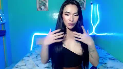 Snapshot of indra_mae chatting on 18, 4, 2026 Mae online show from 18, 4, 2026