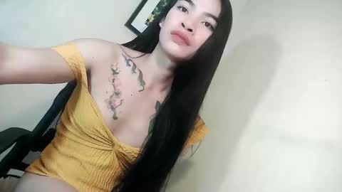 Snapshot of indra_mae chatting on 8, 5, 2026 Mae online show from 8, 5, 2026