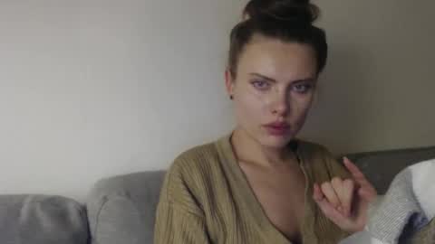 Snapshot of infinitiq45 chatting on 12, 11, 2025 Sweet girl online show from 12, 11, 2025