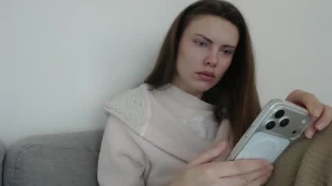 Snapshot of infinitiq45 chatting on 18, 12, 2025 Sweet girl online show from 18, 12, 2025