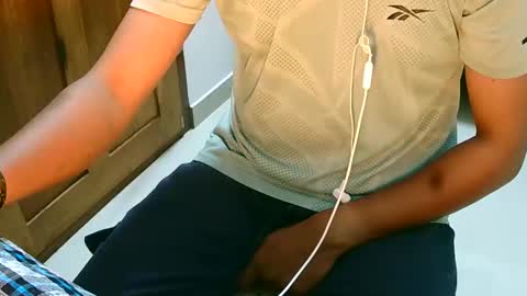 Inglorious Hairy Uncut online show from 25, 1, 2025