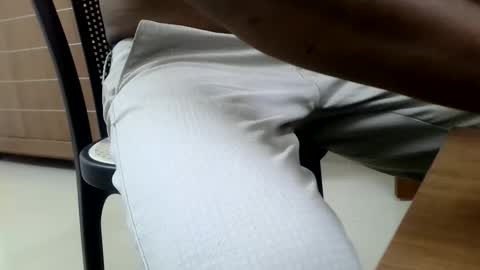 Snapshot of ingloriousuncut chatting on 2, 6, 2026 Inglorious Hairy Uncut online show from 2, 6, 2026