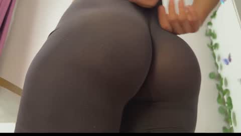 ingridhotty online show from 5, 7, 2026