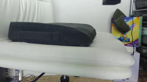 Hanging Out online show from 8, 1, 2026