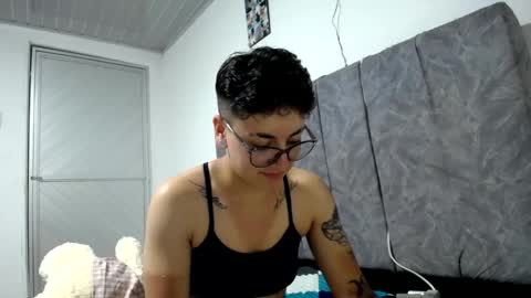 lyan onlyfans n linda online show from 23, 4, 2026