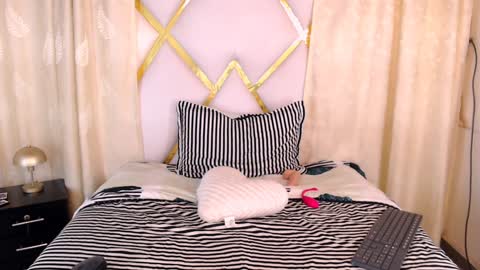 inkedsabrina online show from 17, 1, 2025