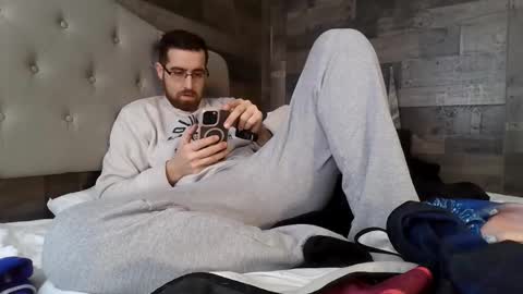 Snapshot of inmybackyard chatting on 25, 2, 2026 InMyBackyard online show from 25, 2, 2026