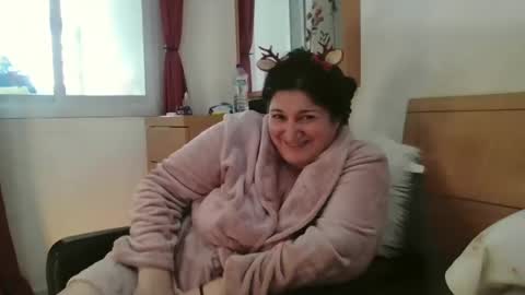 inna46_ online show from 19, 12, 2024