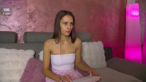 InnesTaylor online show from 3, 11, 2025