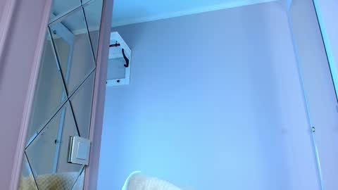 Lina online show from 17, 2, 2025