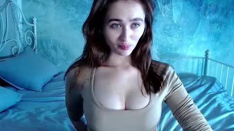 Lina online show from 11, 11, 2025