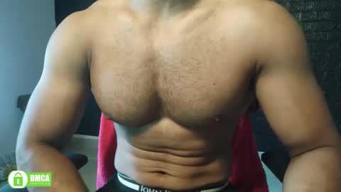 Snapshot of insanestud_miles chatting on 8, 7, 2026 Miles online show from 8, 7, 2026
