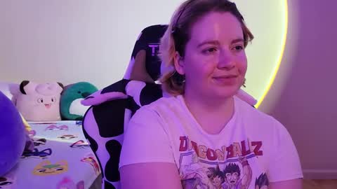 Snapshot of internetfairy_xo chatting on 24, 12, 2024 Faye online show from 24, 12, 2024