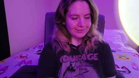 Snapshot of internetfairy_xo chatting on 3, 12, 2025 Faye online show from 3, 12, 2025