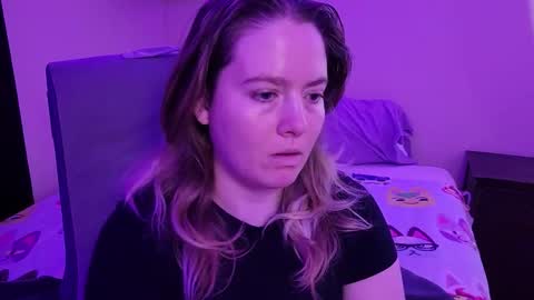 Snapshot of internetfairy_xo chatting on 24, 3, 2026 Faye online show from 24, 3, 2026