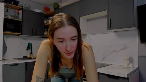 Snapshot of internetsexplorer chatting on 8, 12, 2024 Bernadette  Join  online show from 8, 12, 2024