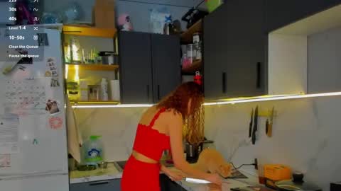 Snapshot of internetsexplorer chatting on 5, 2, 2026 Bernadette Join online show from 5, 2, 2026