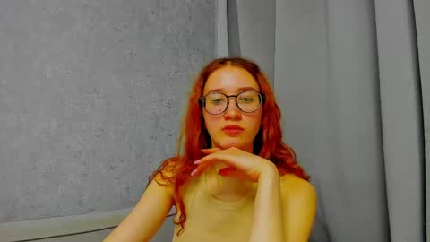 Snapshot of internetsexplorer chatting on 25, 4, 2026 Bernadette Join online show from 25, 4, 2026