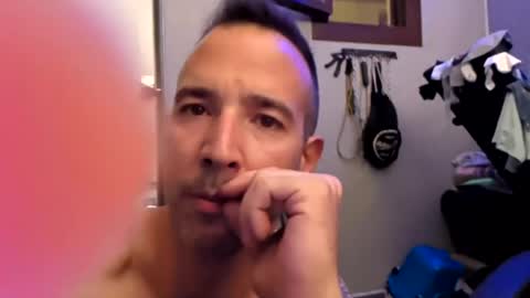 intheshadowxxx online show from 20, 6, 2026