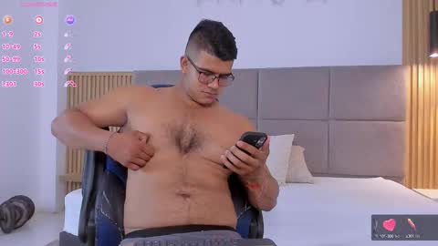 Snapshot of iori_21 chatting on 4, 3, 2025 iori online show from 4, 3, 2025