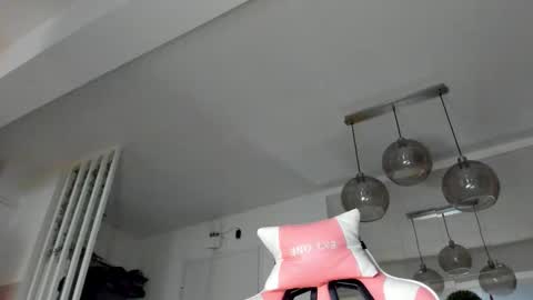 Snapshot of irenevon chatting on 25, 10, 2025 Ir s room online show from 25, 10, 2025