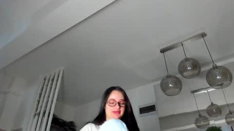 Snapshot of irenevon chatting on 14, 12, 2025 Ir s room online show from 14, 12, 2025