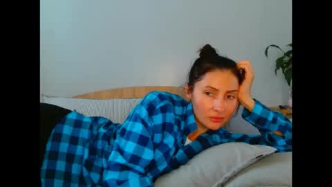 Snapshot of irina9793 chatting on 7, 4, 2026 irina online show from 7, 4, 2026