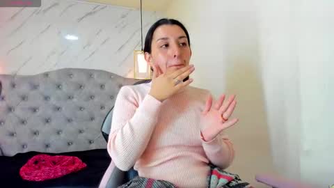 Snapshot of iris_77 chatting on 14, 10, 2025 iris_77 online show from 14, 10, 2025