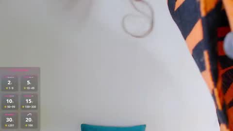 Snapshot of iris_caprice chatting on 3, 12, 2025 Instagram iris caprice online show from 3, 12, 2025