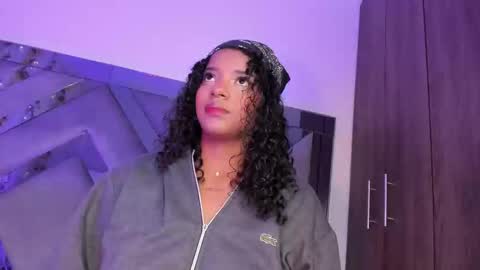 Snapshot of iris_hott1 chatting on 15, 12, 2024 iris online show from 15, 12, 2024