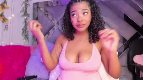 Snapshot of iris_hott1 chatting on 29, 12, 2024 iris online show from 29, 12, 2024