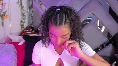 Snapshot of iris_hott1 chatting on 11, 3, 2025 iris online show from 11, 3, 2025