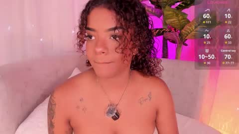 Snapshot of iris_hott1 chatting on 8, 10, 2025 iris online show from 8, 10, 2025