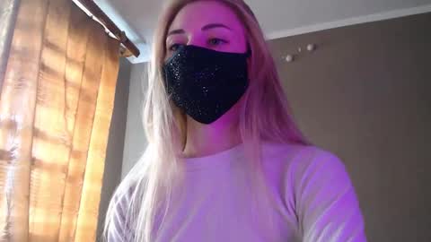 Snapshot of iris_lave chatting on 21, 9, 2025 Lily online show from 21, 9, 2025