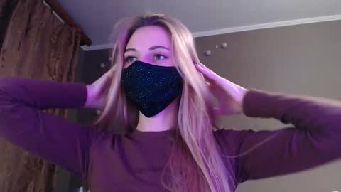 Snapshot of iris_lave chatting on 29, 10, 2025 Lily online show from 29, 10, 2025