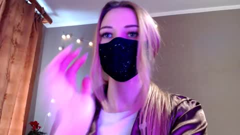 Lily online show from 4, 2, 2026