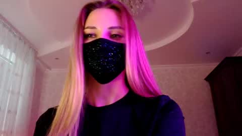 Snapshot of iris_lave chatting on 16, 6, 2026 Lily online show from 16, 6, 2026