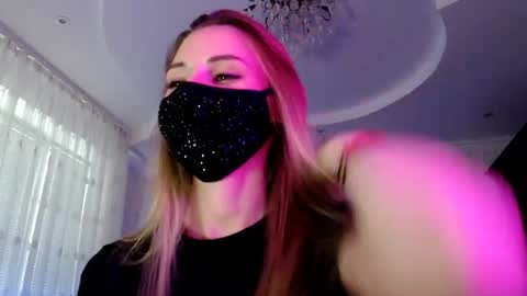 Snapshot of iris_lave chatting on 24, 6, 2026 Lily online show from 24, 6, 2026