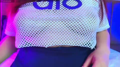 Snapshot of iris_roses chatting on 8, 5, 2026 iris_roses online show from 8, 5, 2026
