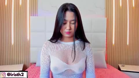 Snapshot of iris_thompson chatting on 6, 11, 2025 Iris online show from 6, 11, 2025