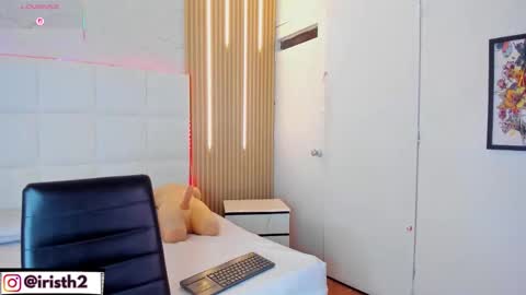 Snapshot of iris_thompson chatting on 11, 11, 2025 Iris online show from 11, 11, 2025