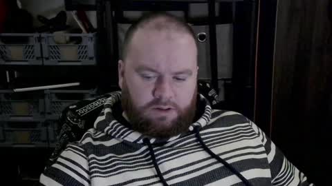 Snapshot of irishdaddy24 chatting on 7, 12, 2024 twitter theirishman205 online show from 7, 12, 2024