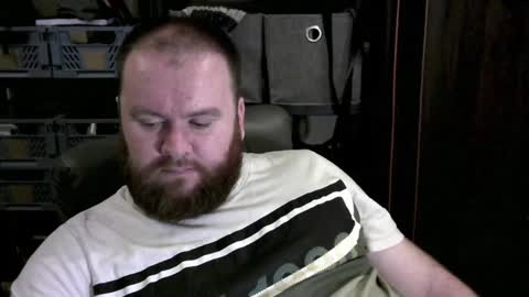 Snapshot of irishdaddy24 chatting on 24, 12, 2024 twitter theirishman205 online show from 24, 12, 2024