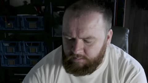 Snapshot of irishdaddy24 chatting on 26, 12, 2024 twitter theirishman205 online show from 26, 12, 2024