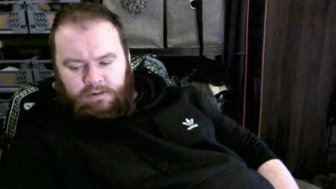 Snapshot of irishdaddy24 chatting on 26, 1, 2025 twitter theirishman205 online show from 26, 1, 2025